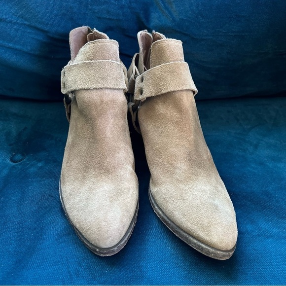 FRYE LEATHER SUEDE DISTRESSED HARNESS ANKLE BOOTS SIZE 10 EUC - Picture 3 of 12